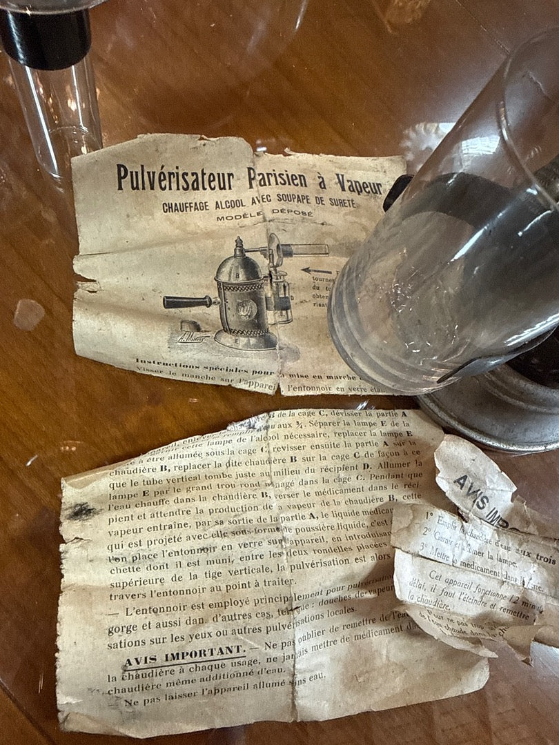 Pulvérisateur – Parisien – Décoration – Curiosité