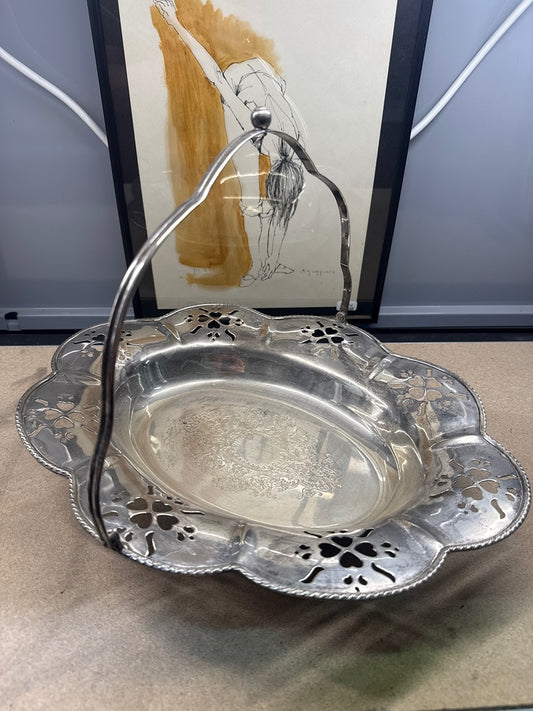 Corbeille – Plat de service – Métal argenté ciselé vintage