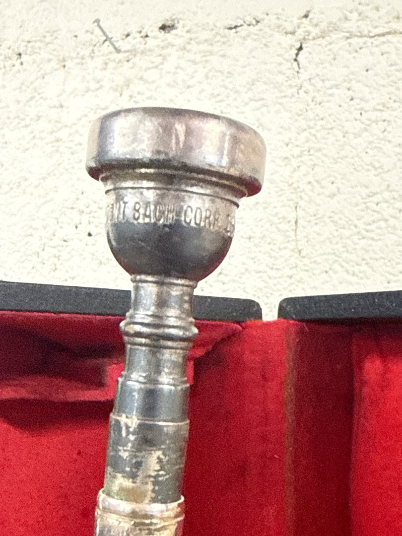 Trompette Couesnon – Ancien modèle argenté avec étui