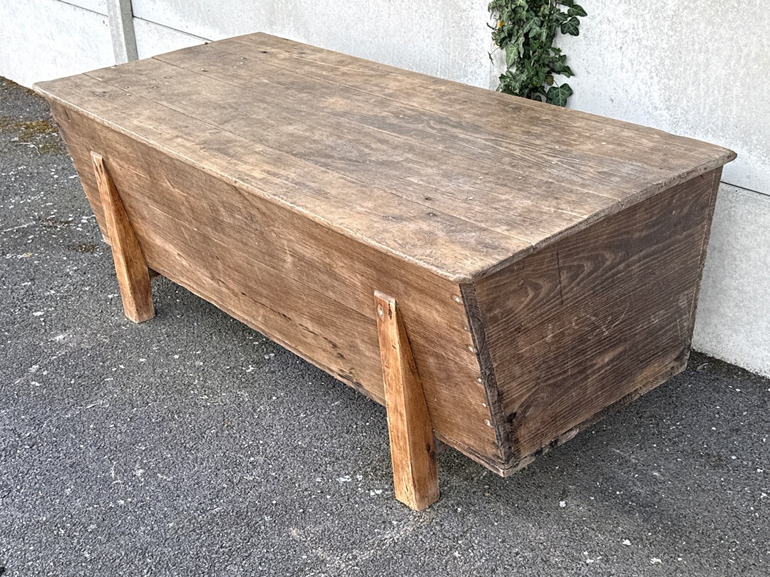 Coffre en bois – Vintage – Boîte – Bois brut marron