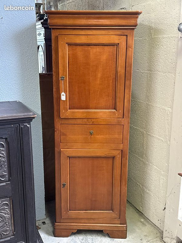 Bonnetière – Style Louis Philippe – Rangement – Bois massif merisier