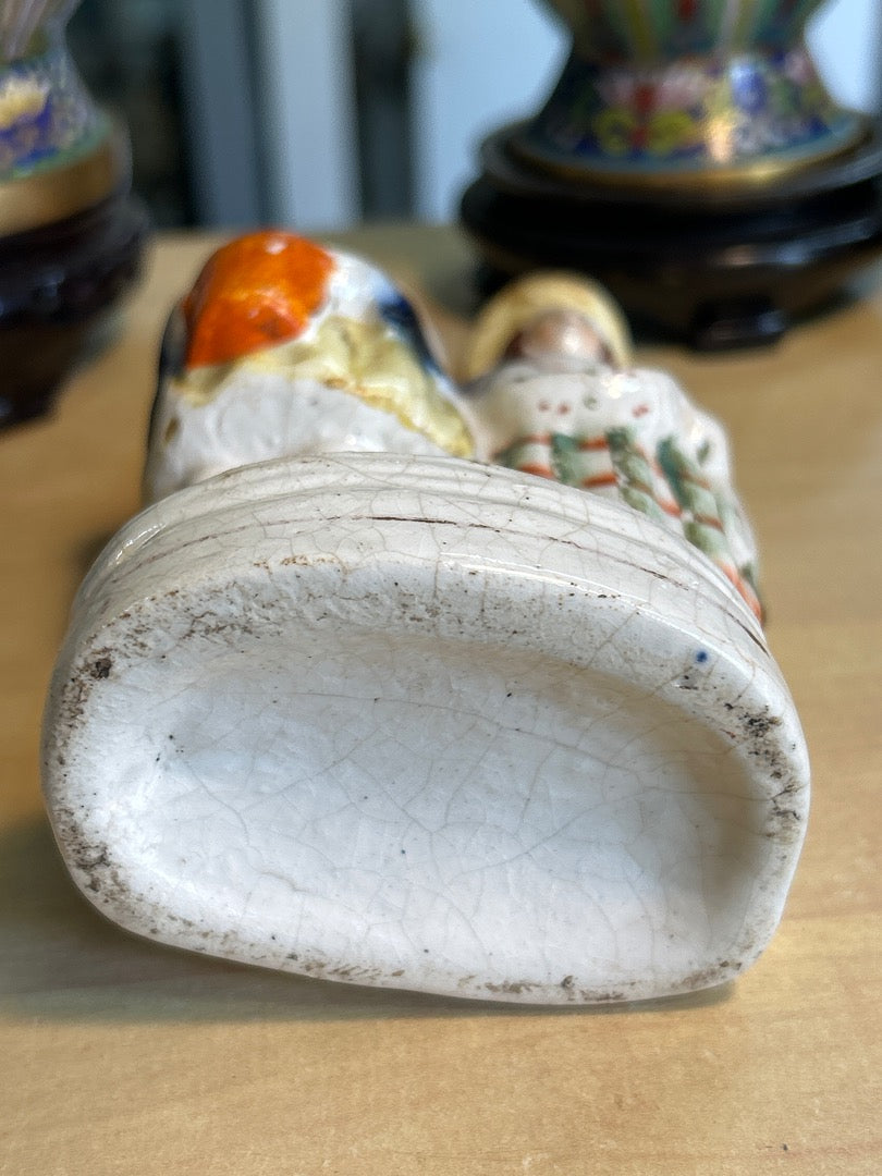 Statuette en céramique – Couple ancien