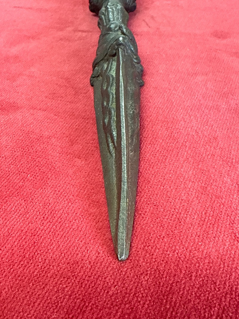 Objet décoratif – Phurba rituel en métal