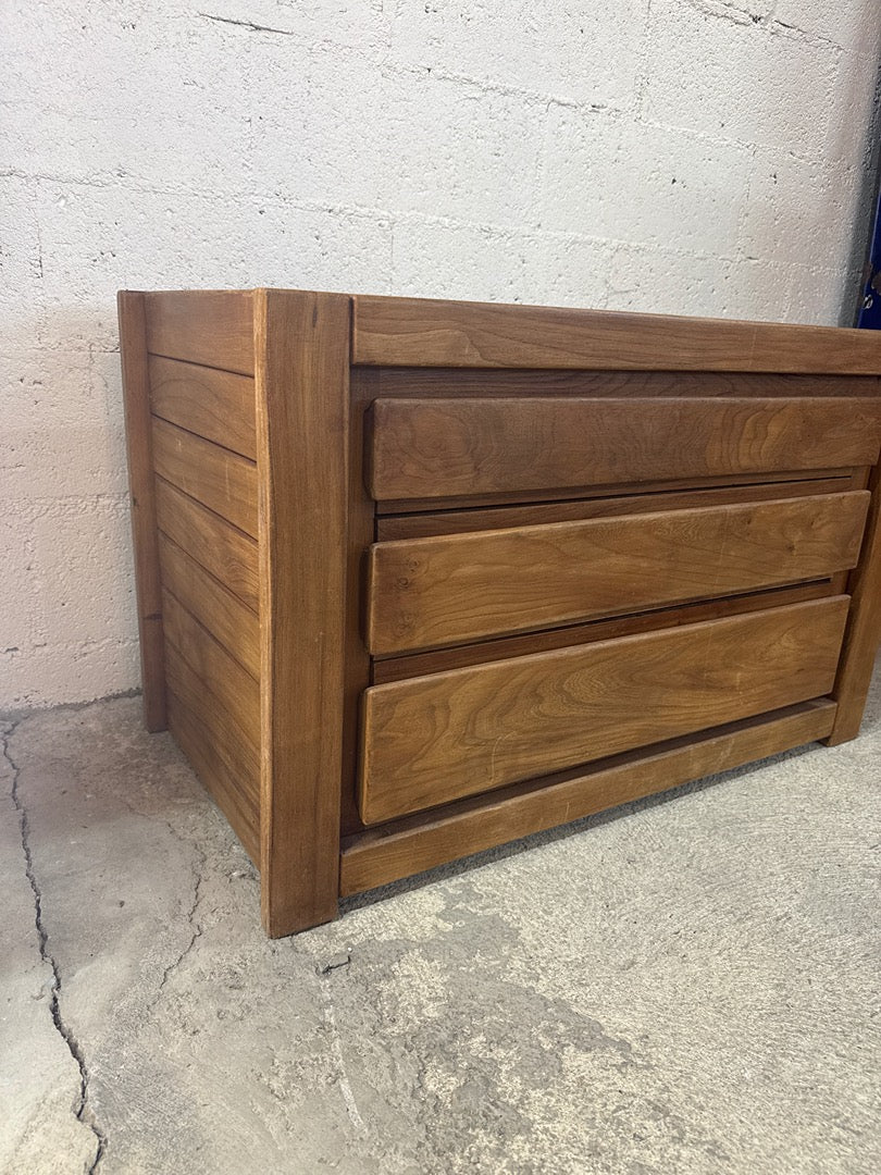 Commode en bois – Meuble de rangement vintage