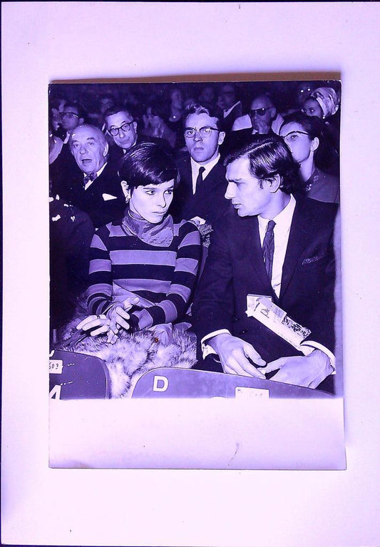 Photographie vintage Geraldine Chaplin hommage à Picasso 1966