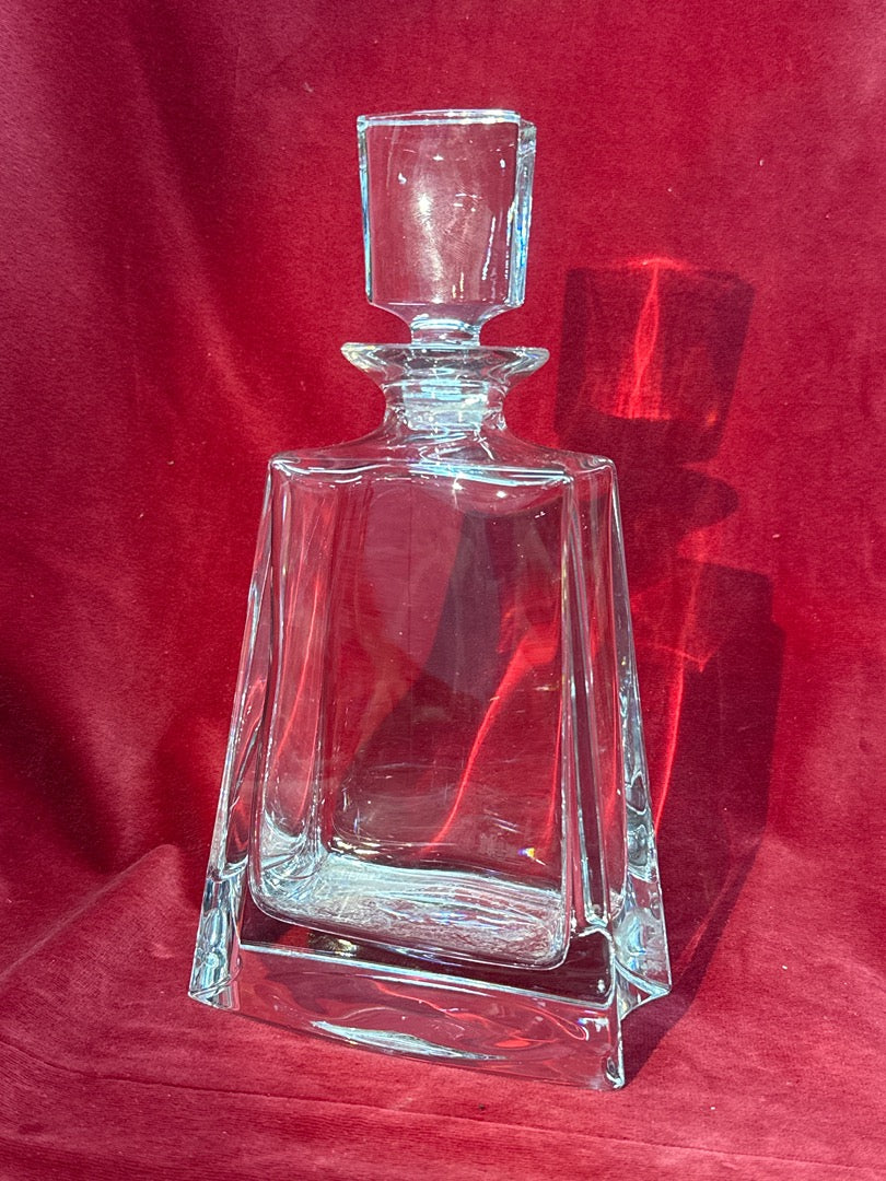 Carafe en cristal clair vintage