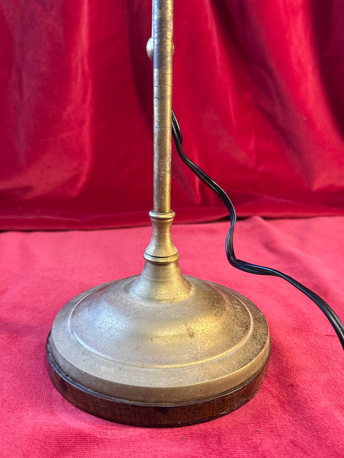 Lampe de bureau col de cygne en métal doré, sans tulipe