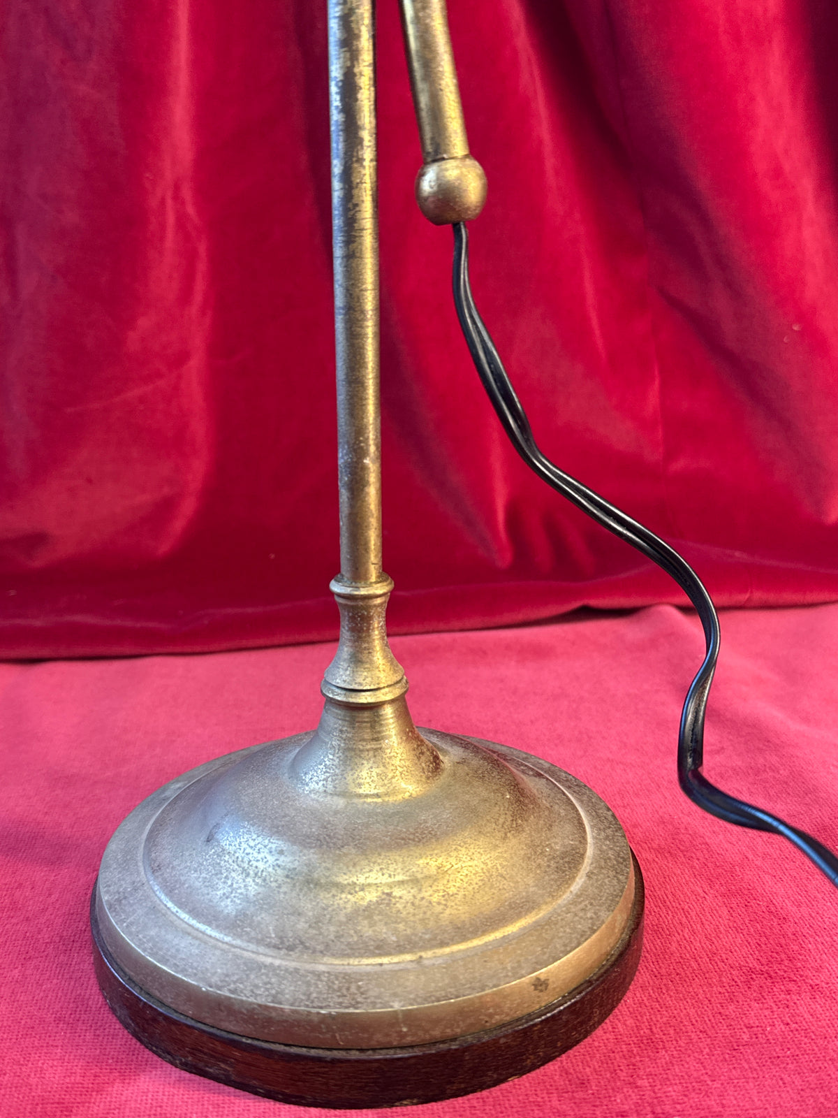 Lampe de bureau col de cygne en métal doré, sans tulipe