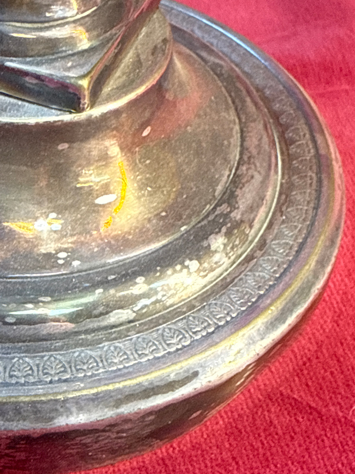 Lampe à poser colonne en métal et abat-jour plissé crème