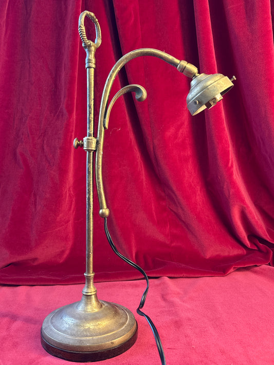 Lampe de bureau col de cygne en métal doré, sans tulipe