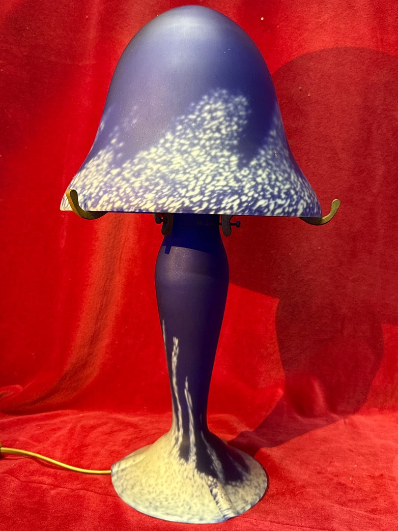Lampe champignon verre pâte de verre bleu Art Nouveau
