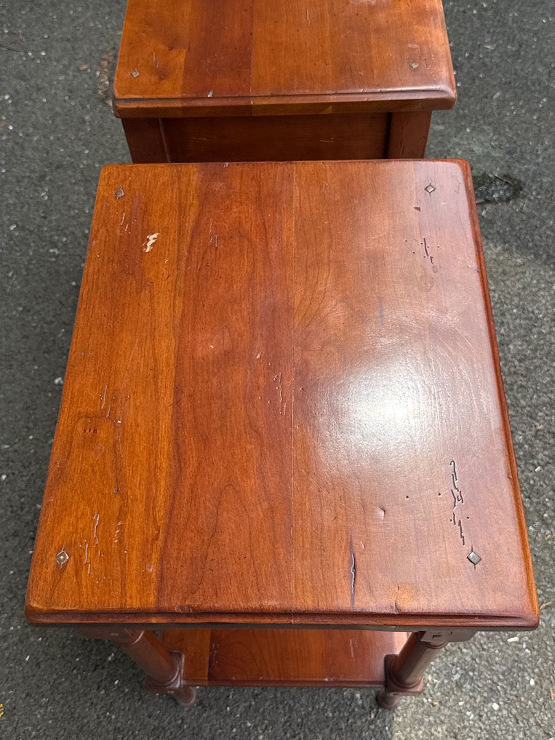 Tables De Chevet – Camille & Vence – Mobilier – Paire En Bois Verni