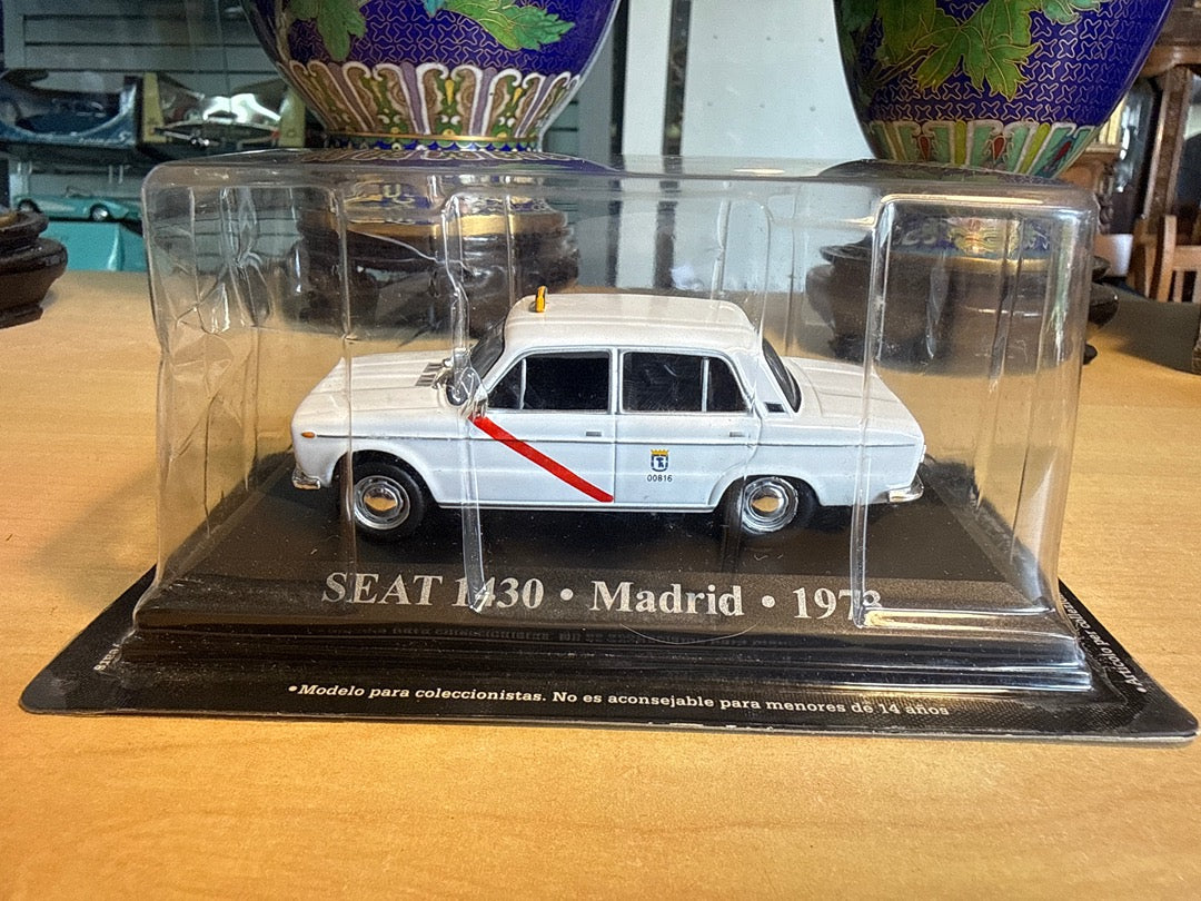 Voiture miniature – Seat 1430 – Jouet – Taxi Madrid 1973