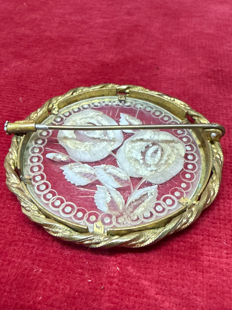 Broche ancienne roses en relief métal doré