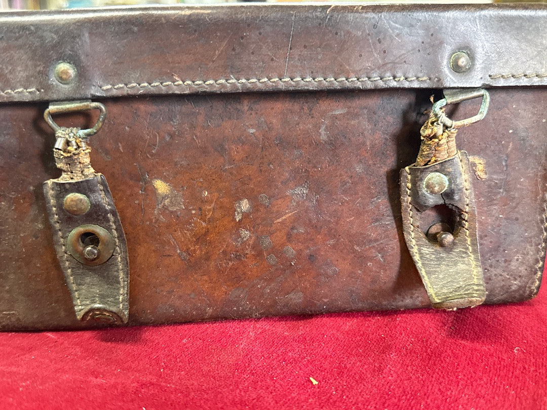 Boîte ancienne en cuir – Étui vintage