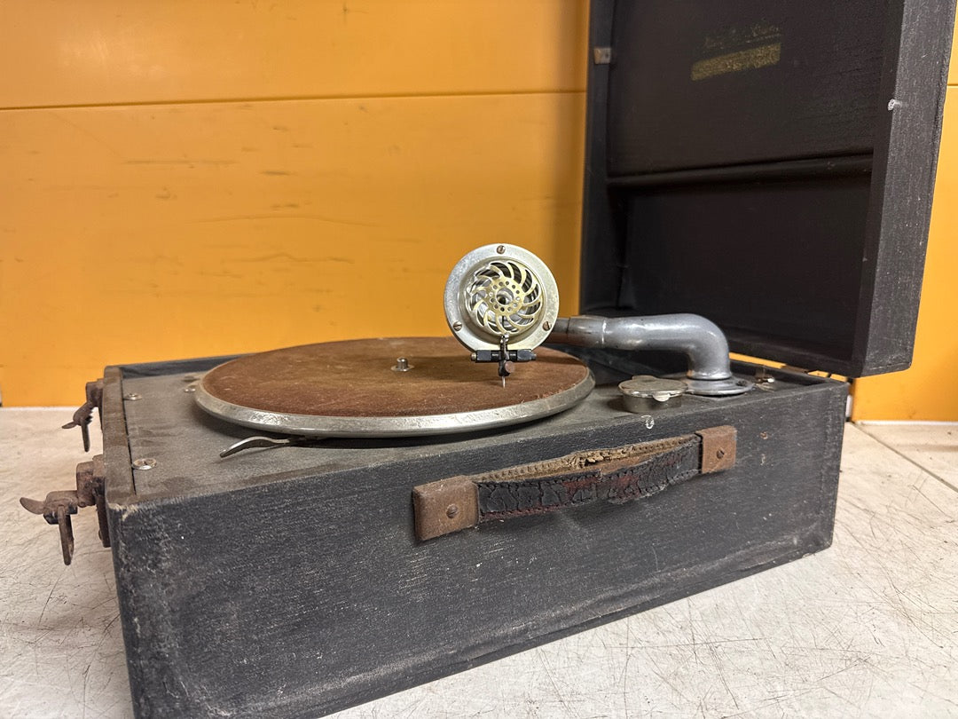 Gramophone portable – Ancien tourne-disque valise