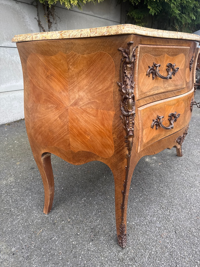Commode Baroque - Bois Et Marbre - Mobilier - Style Louis Xv