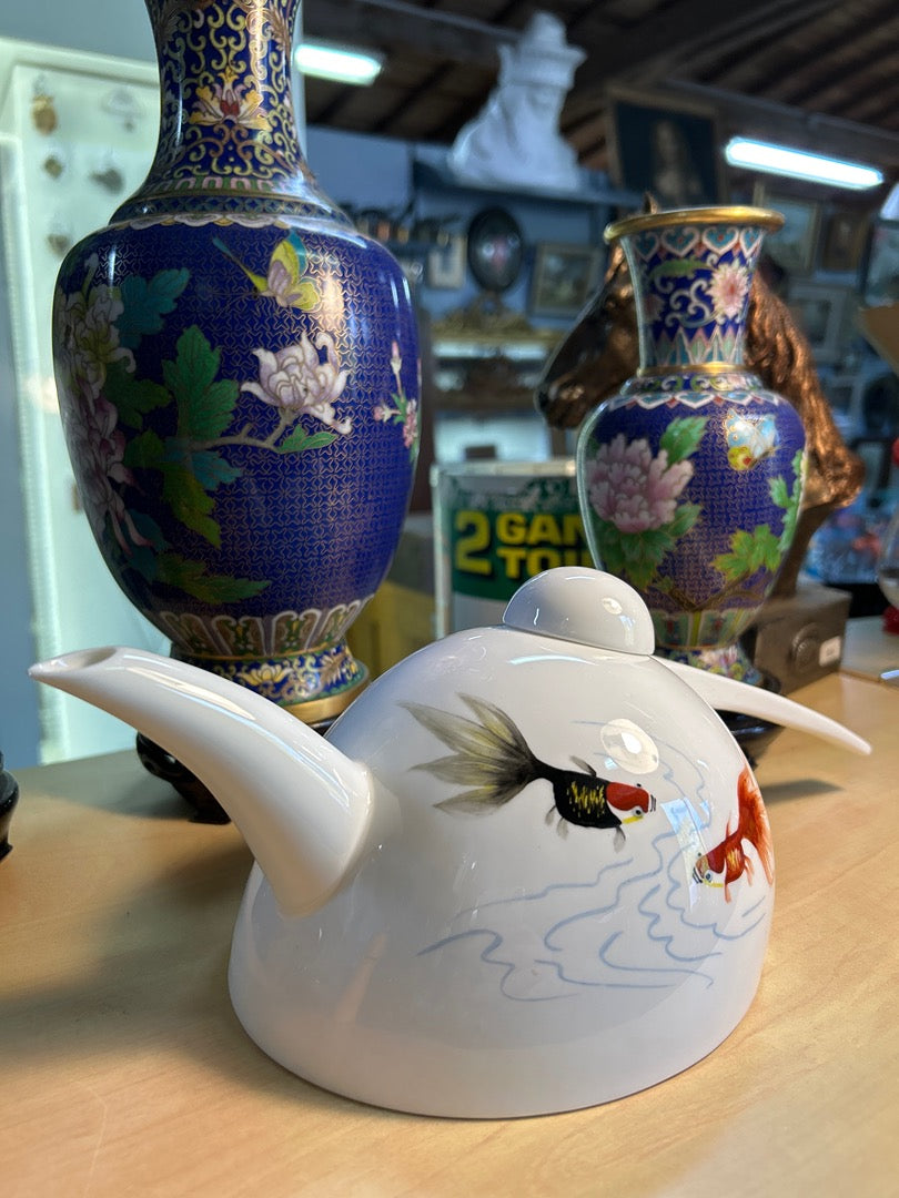 Théière Maycan et 2 tasses porcelaine poissons