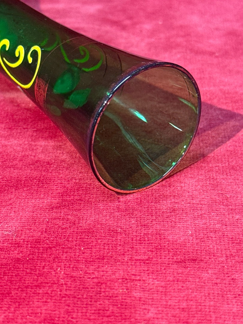 Vase soliflore verre vert émaillé floral piétement balustre