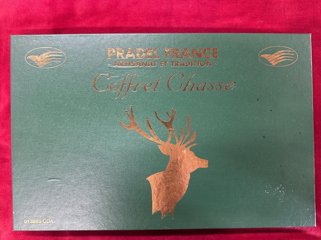 Coffret chasse Pradel France – Coffret trois couteaux et étuis