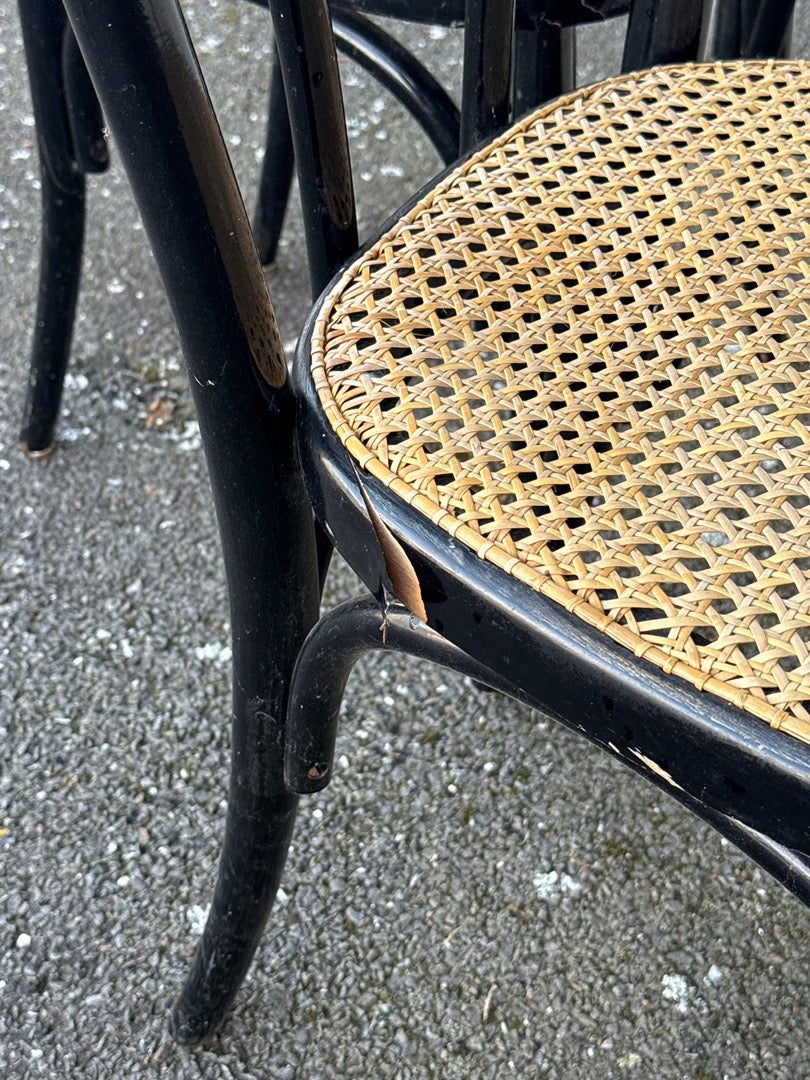 Chaises bistrot – Style Thonet – Mobilier – Bois noir et canne