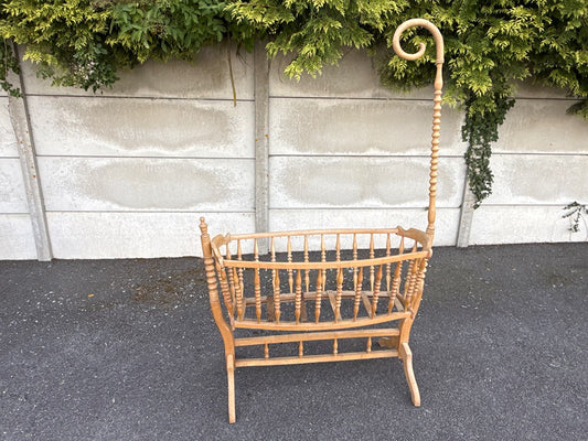 Berceau en bois – Vintage – Mobilier – Avec flèche