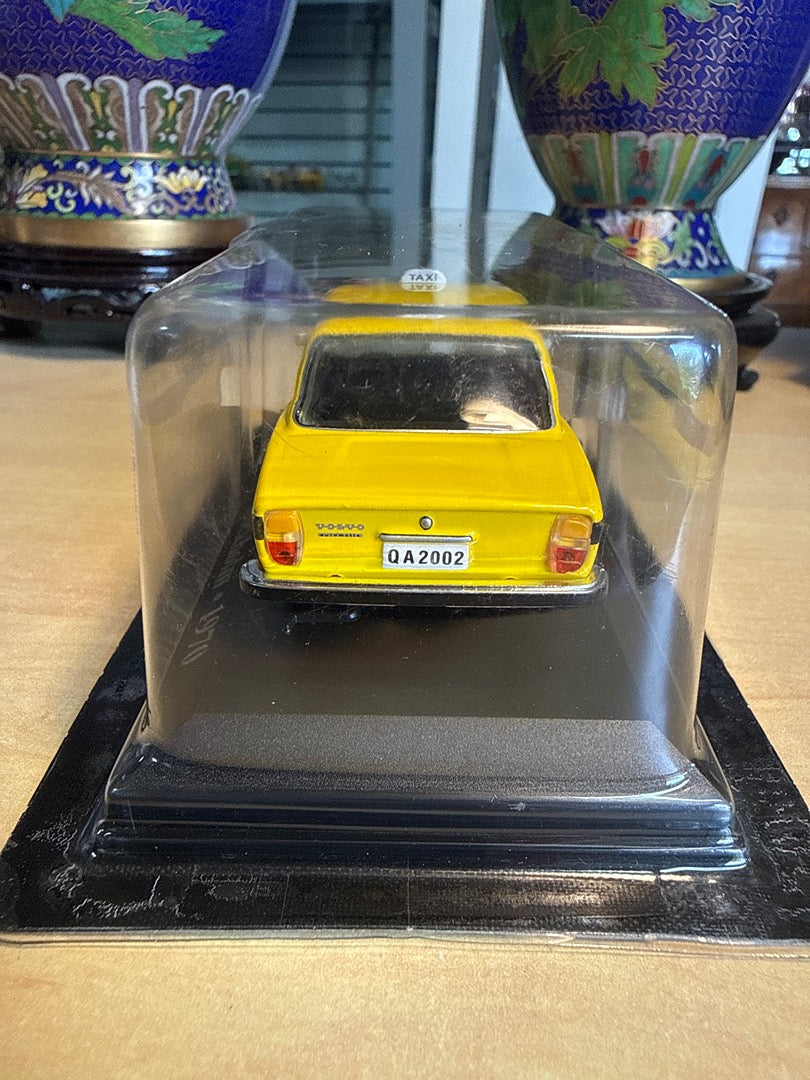 Voiture miniature – Volvo 144 – Véhicules – Taxi jaune 1970