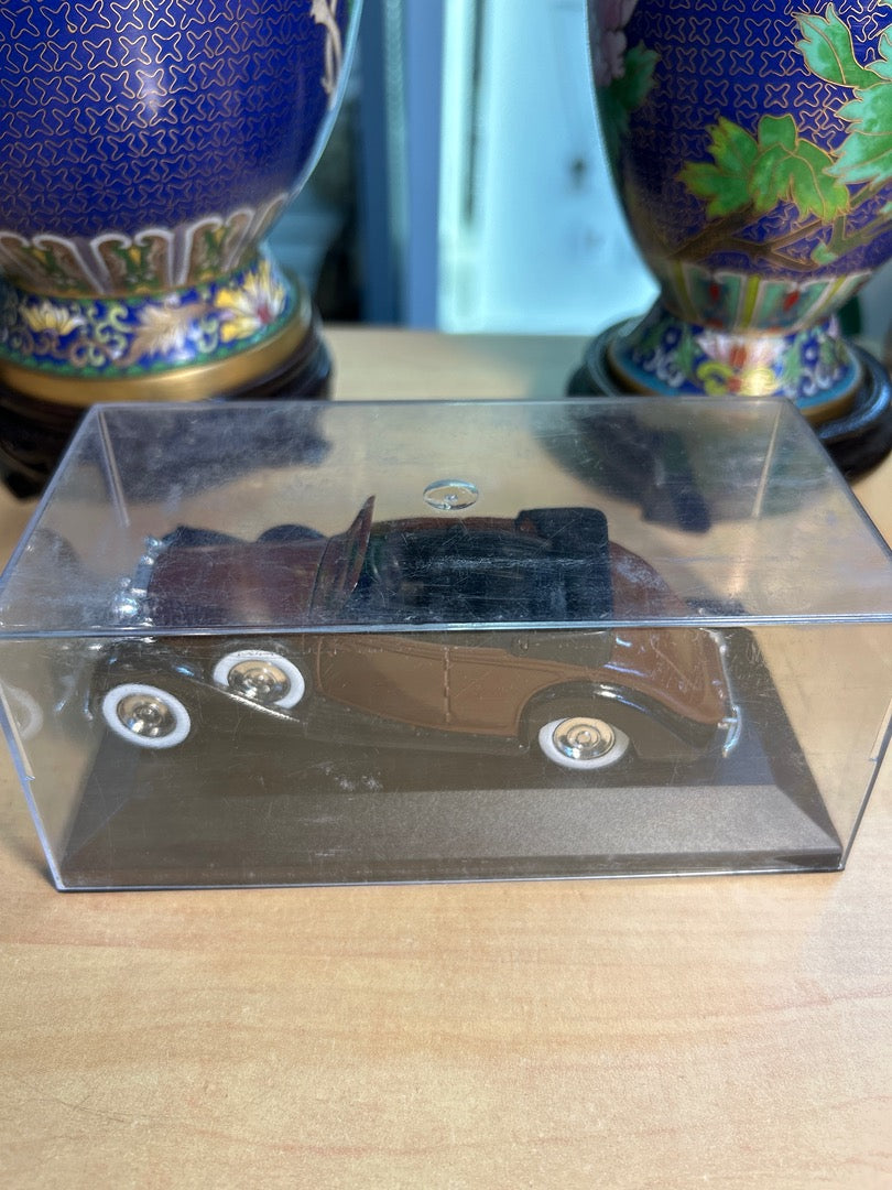 Voiture miniature Rolls Royce Phantom Ii