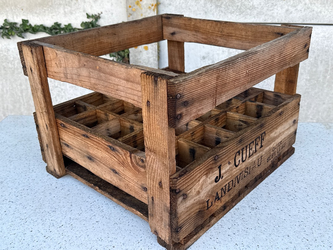 Casier à bouteilles – J. Cueff – Boîte – Bois vintage