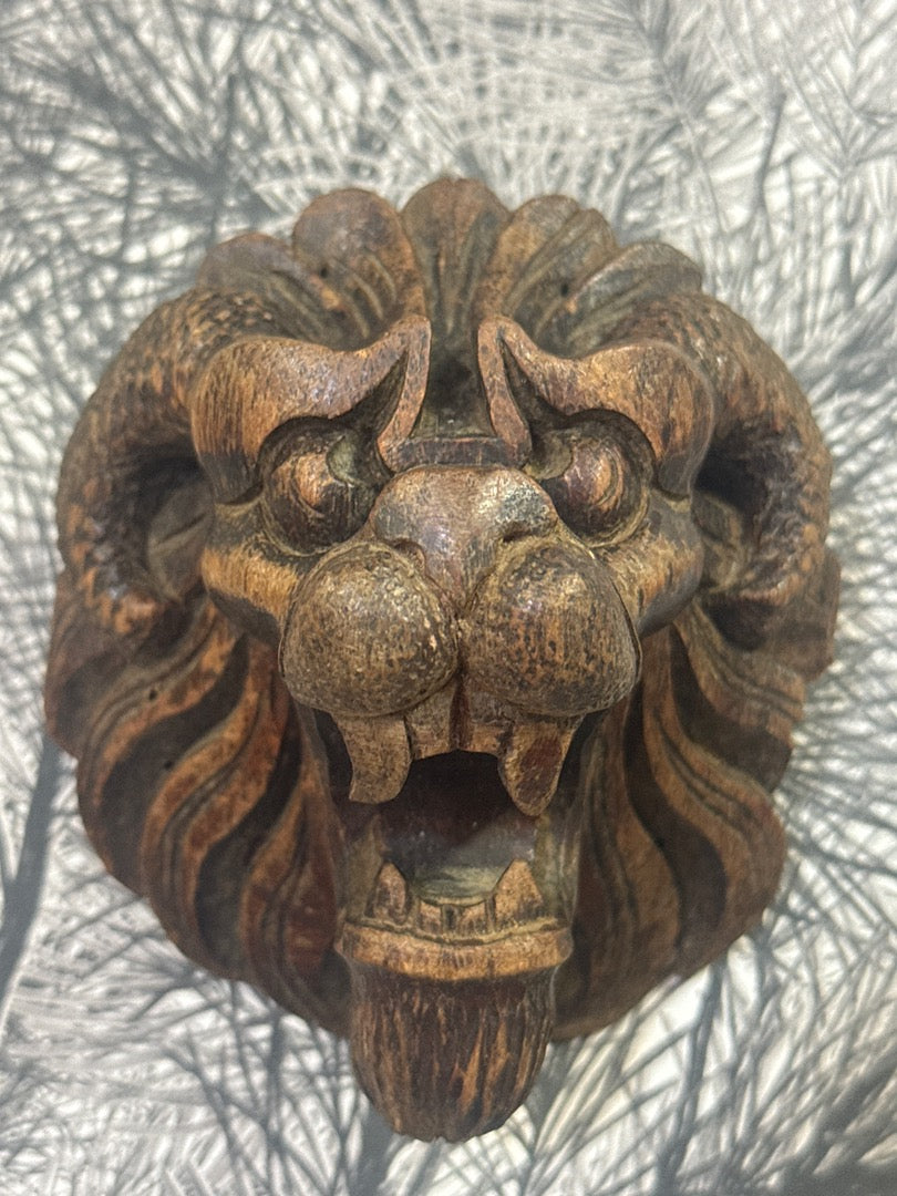 Sculpture murale – Lion en bois – Décoration – Sculpté main