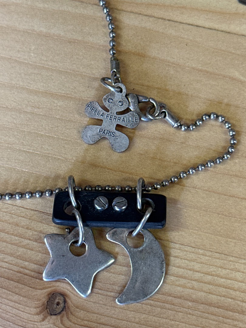 Collier – Fifi la Ferraille – Bijoux – Lune et étoile