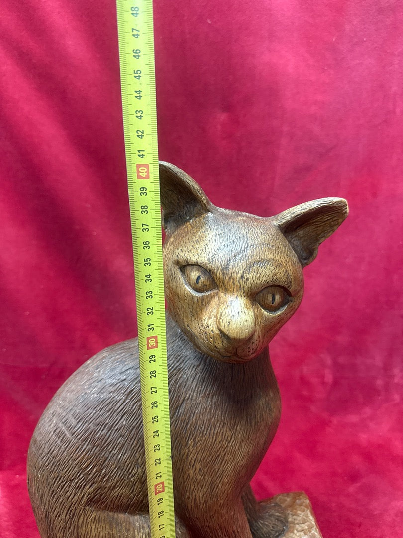 Statue chat en bois sculpté vintage signé Lechat