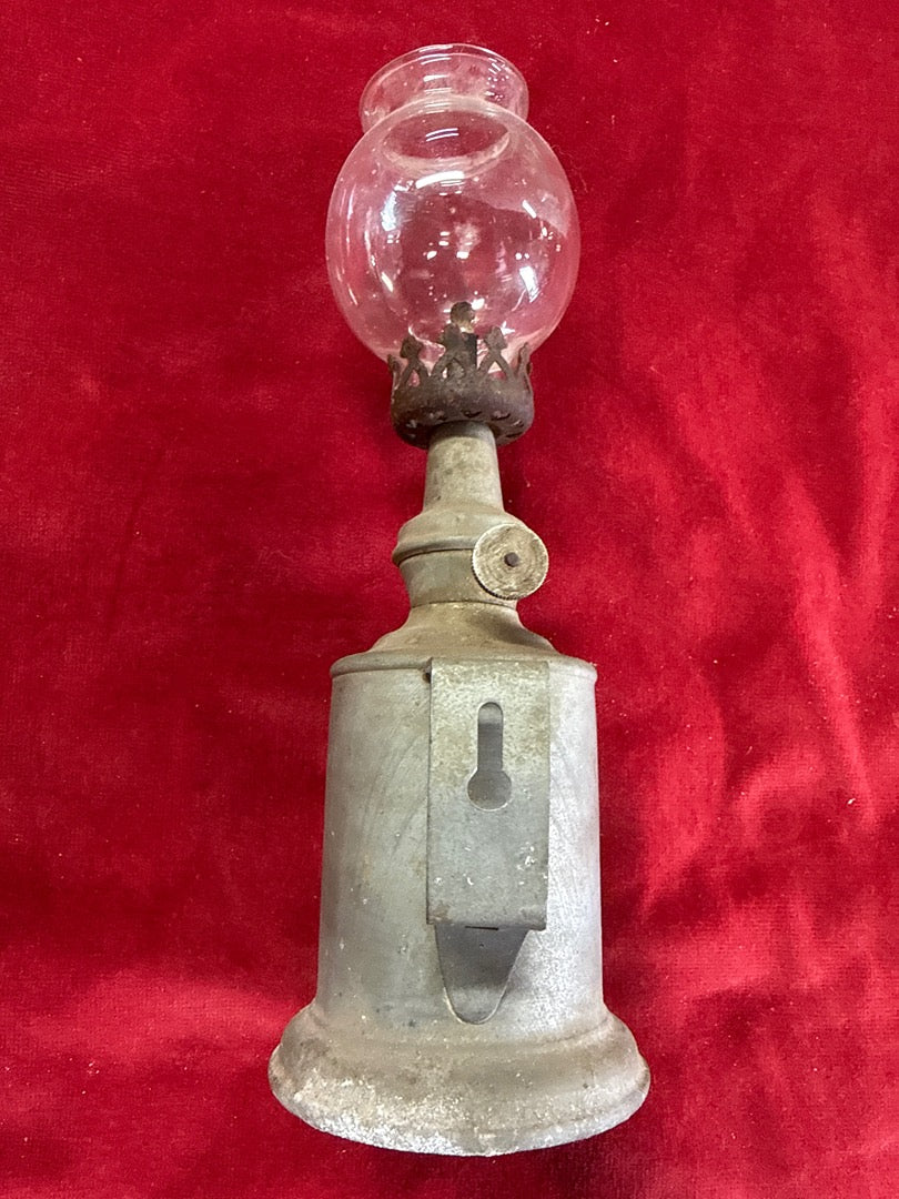 Lampe de table – L'hirondelle – Luminaire – Ancienne essence minérale
