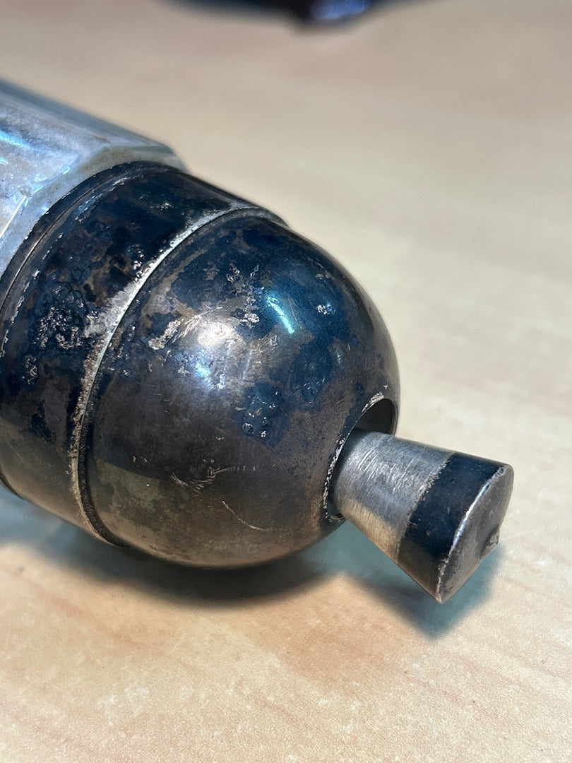 Salière – Ancien – Ustensiles De Cuisine – En Verre