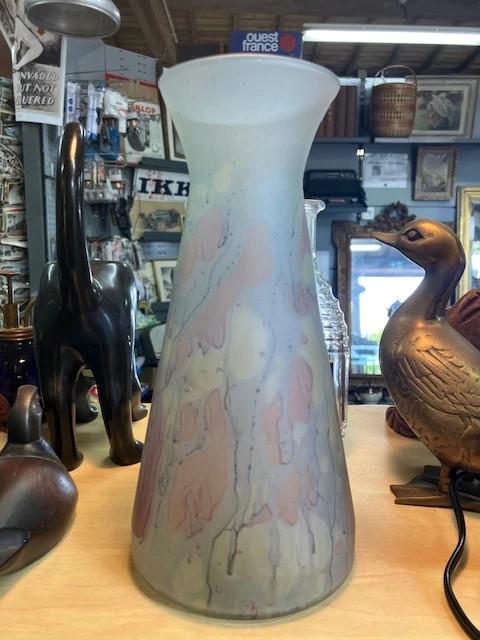 Vase 24cm ilanit pate de verre dépoli pastel année 50