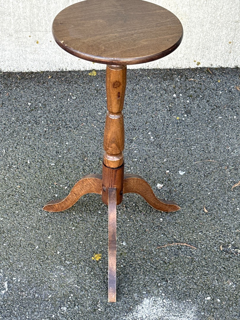 Sellette en bois – Vintage – Ornements – Pied tripode