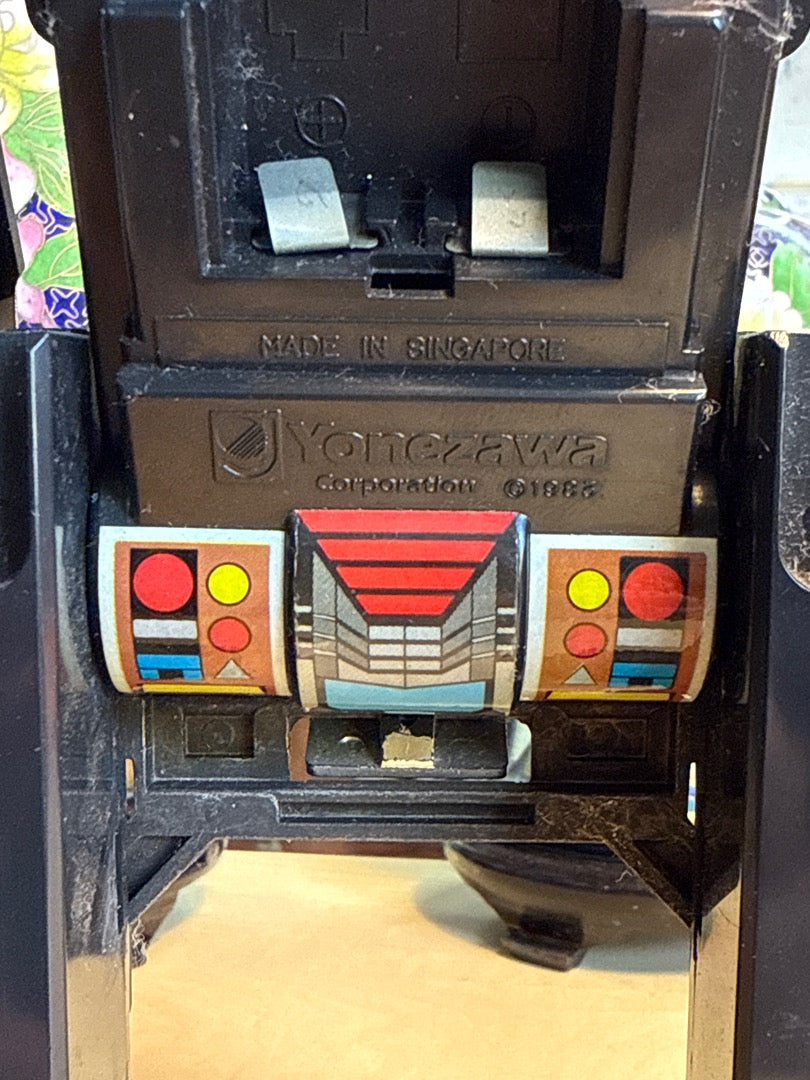 Robot transformable Yonezawa – Vintage 1983