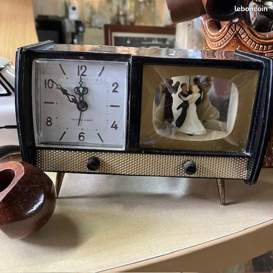 Ancien réveil musical, avec couple qui danse Style Télévision