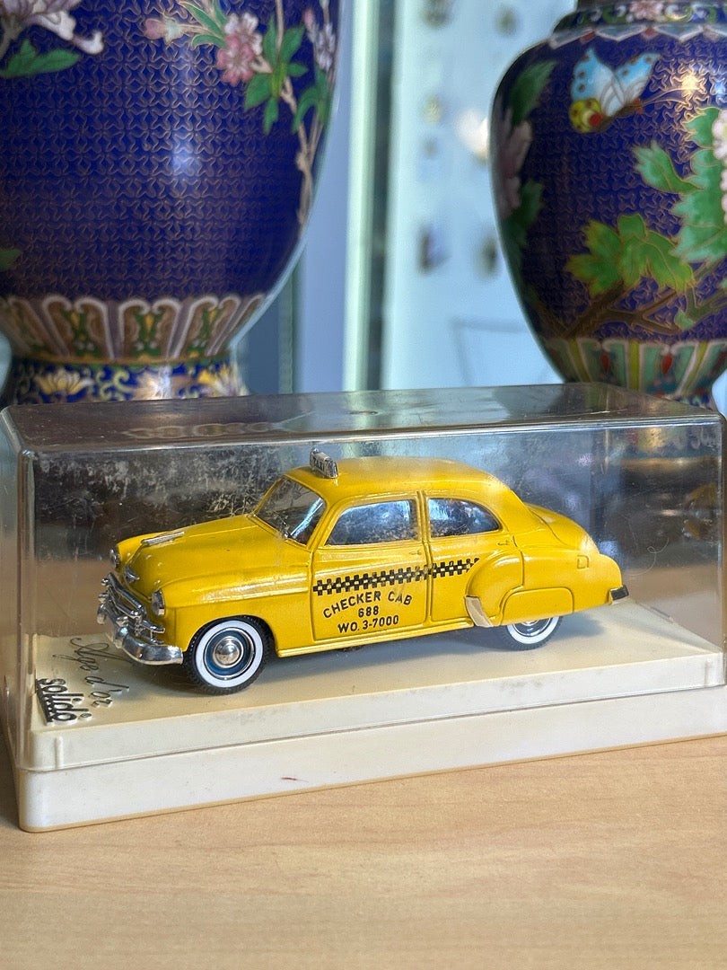 Taxi Chevrolet 1950 Solido - 1/43 - Jaune - 200g - Tbe