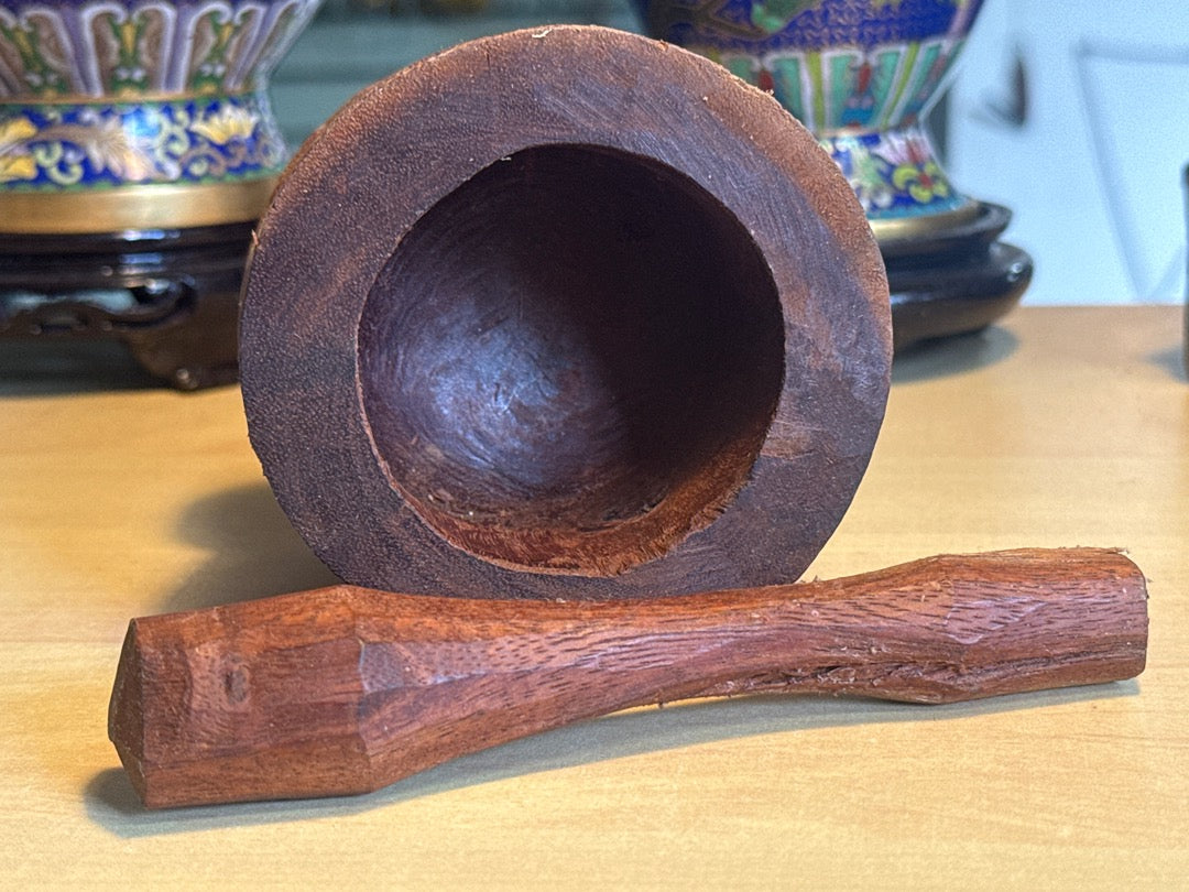 Mortier et pilon – Bois sculpté vintage
