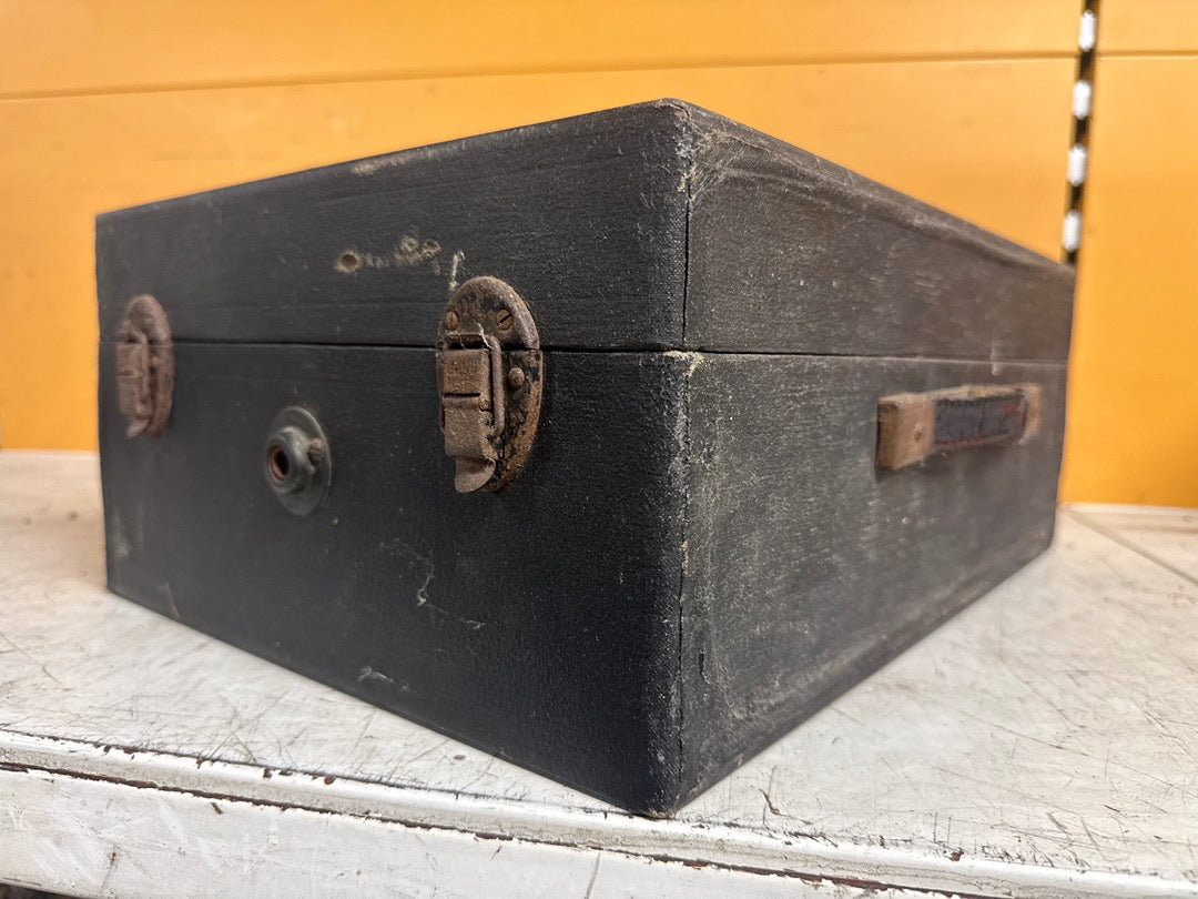 Gramophone portable – Ancien tourne-disque valise