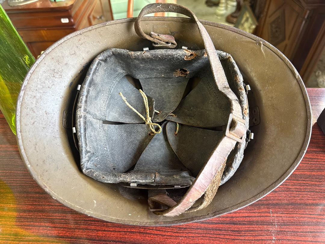 Casque Adrian de la Défense Passive Militaria Vintage