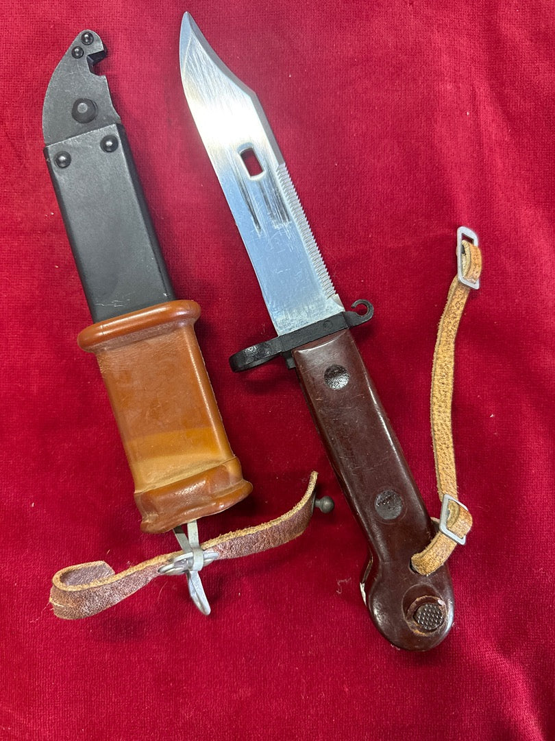 Baïonnette Ak-47 – Militaire ancienne