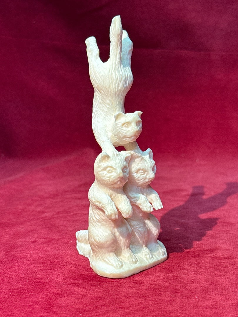 Figurine sculpture Os chats empâtes signée Lechat