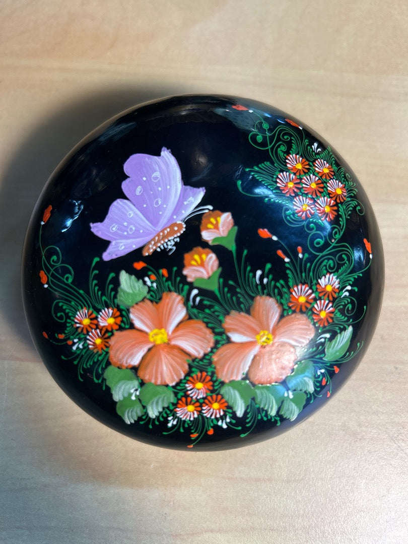 Boîte vintage laquée fleurs