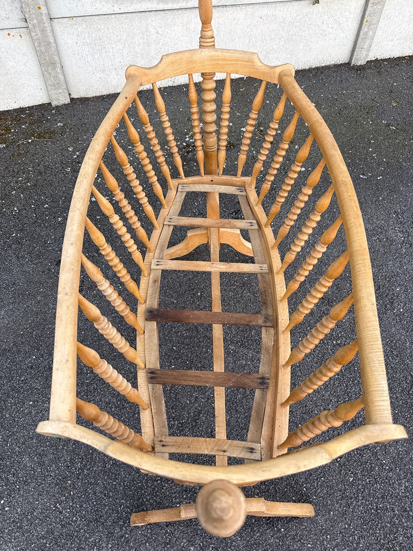 Berceau en bois – Vintage – Mobilier – Avec flèche