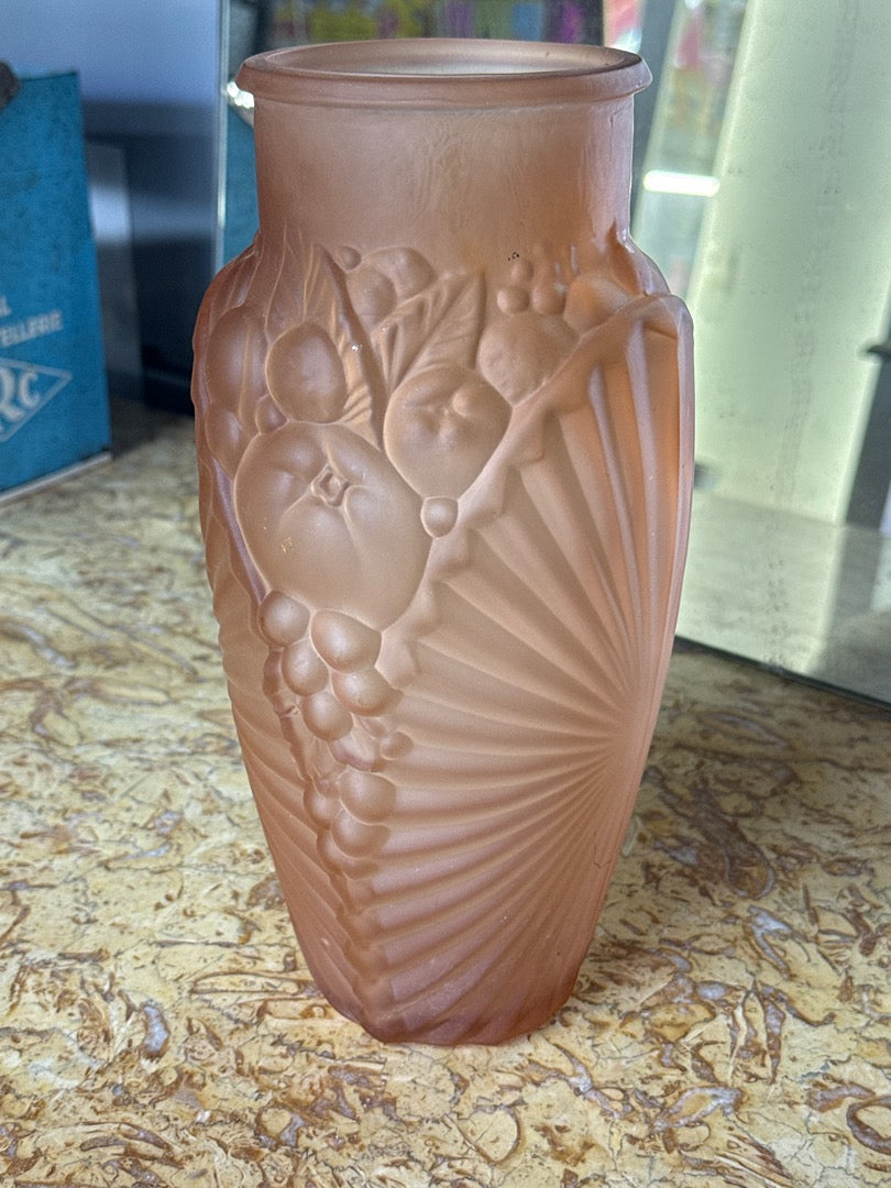 Vase – Verlys – Décoration – Verre dépoli rose