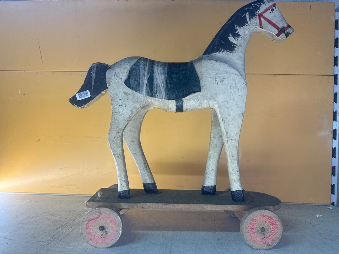 Cheval à bascule en bois ancien – Jouet vintage sur roues