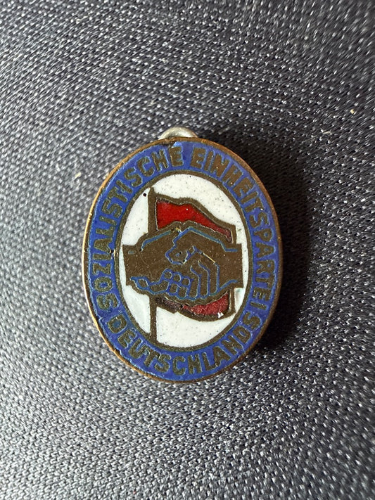 Insigne – Sed – Memorabilia – Pin's Rda Allemagne de l'est