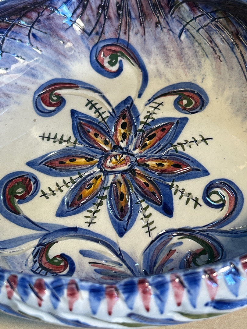 Plat À Oreille – Leray – Céramique – Motif Floral Bleu Et Violet